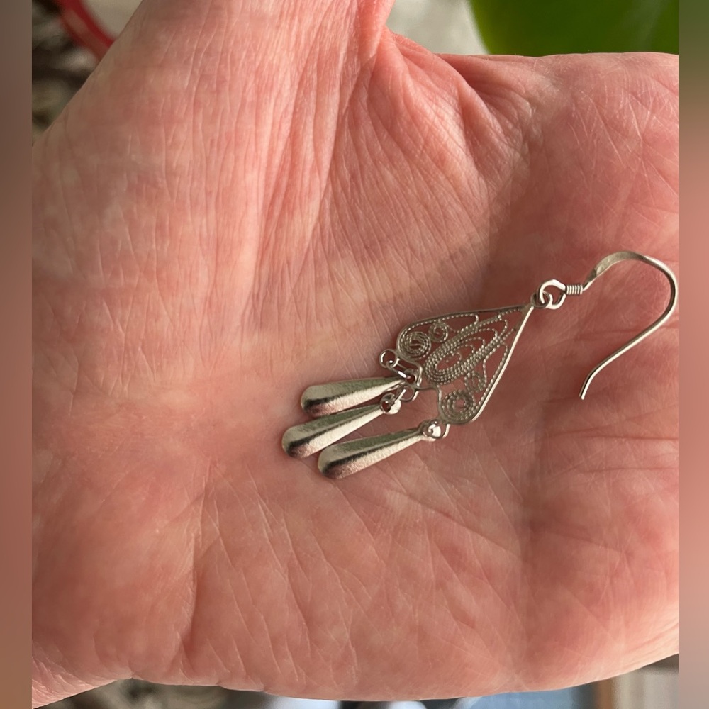 Sterling Silver Filigree Dangle Earrings - NWOT - Picture 3 of 3